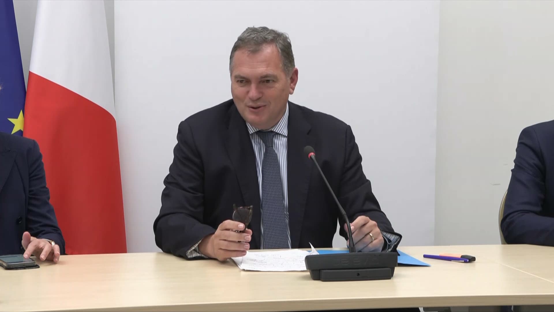 90% DES TGV, 1 INTERCITÉS SUR 2 ET GROSSE PAGAILLE DANS LE MÉTRO: LE MINISTRE DÉMISSIONNAIRE DES TRANSPORTS ANNONCE UNE JOURNÉE DU 18 SEPTEMBRE "DIFFICILE POUR LES USAGERS"