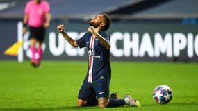 Neymar a retrouvé le soutien des fans du PSG