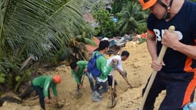 Les recherches continuent sur l'île de Cebu.