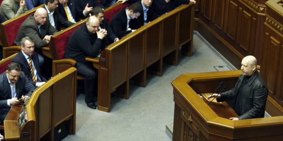Le nouveau président du Parlement ukrainien Olexandre Tourtchinov parle pendant une session à Kiev, le 22 février 2014 Le nouveau président du Parlement ukrainien Olexandre Tourtchinov parle pendant une session à Kiev, le 22 février 2014