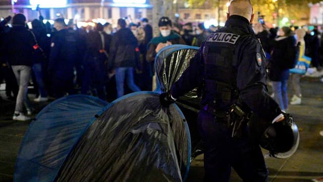 Évacuation d'un camp de migrants à Paris lundi