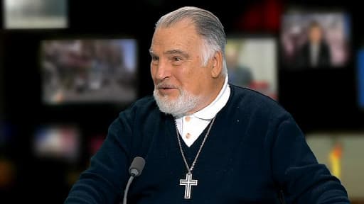 Le père Stan Rougier prêtre du diocèse d'Evry-Corbeil qui est aussi  écrivain, a rencontré il y a quelques années celui qui allait devenir pape.