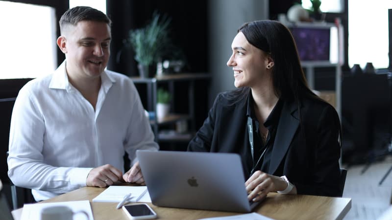 5 astuces pour trouver vos prochains clients B2B sans que cela vous prenne des heures