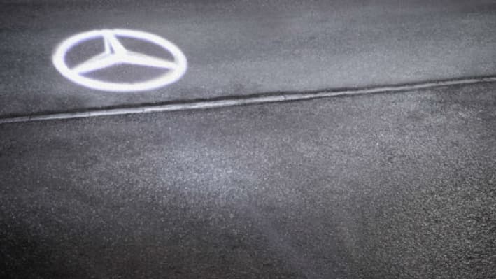 Vous pouvez aussi projeter le logo Mercedes Vous pouvez aussi projeter le logo Mercedes