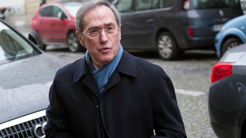 Claude Guéant le 29 janvier 2014 à Paris. L'ex-ministre de l'Intérieur a été mis en examen pour faux, usage de faux et blanchiment de fraude fiscale.