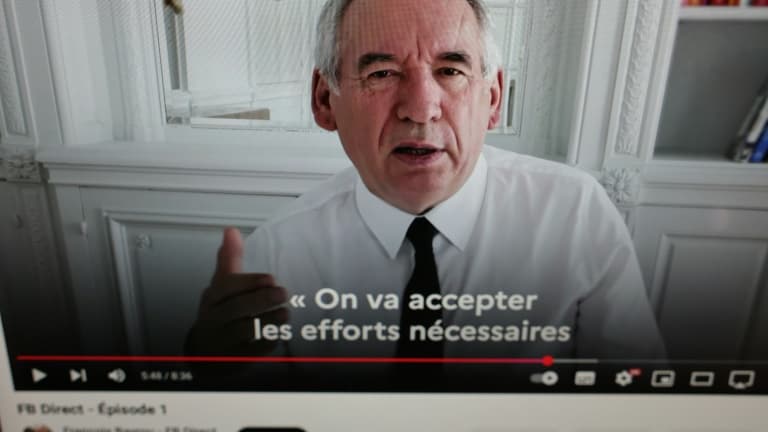 "C’EST LE CONTRAIRE D’INTERNET": ON A DEMANDÉ À UNE SPÉCIALISTE DE YOUTUBE SON AVIS SUR LES PODCASTS DE FRANÇOIS BAYROU (ET IL Y A DU BOULOT)