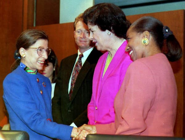 Ruth Bader Ginsburg le jour de sa nomination à la Cour suprême, en 1993. Ruth Bader Ginsburg le jour de sa nomination à la Cour suprême, en 1993.