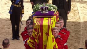 Le cercueil de la reine Elizabeth II, le 14 septembre 2022, à Londres