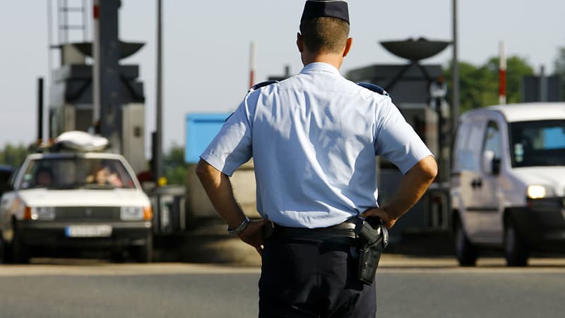 Un homme soupçonné d'avoir photographié une femme dans les toilettes d'une station-service a été arrêté en début de semaine par les CRS autoroutiers du Nord-Pas-de-Calais. (Photo d'illustration).