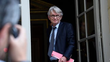 "Nous ne laisserons pas tomber dans les semaines, les mois à venir", a assuré Jean-Claude Mailly le 4 juillet.