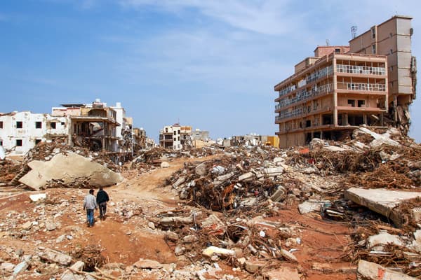 Les dégâts causés par des inondations soudaines à Derna, dans l'est de la Libye, le 11 septembre 2023. 