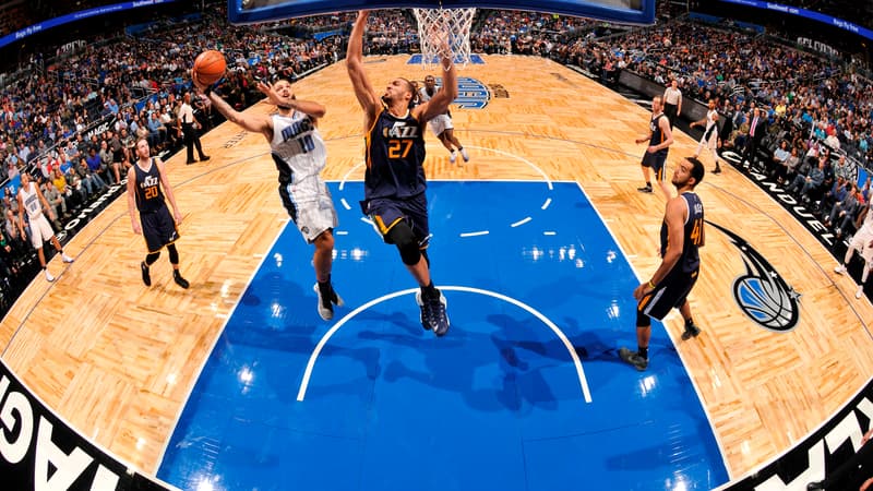 Rudy Gobert s'élève face à Evan Fournier cette nuit à Orlando