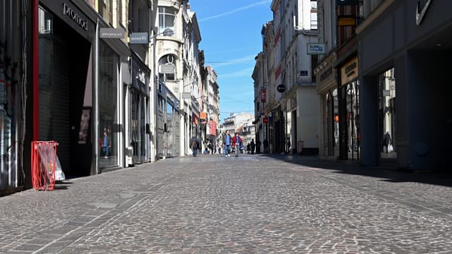Une rue à Lille durant le confinement