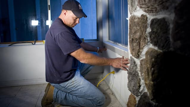Certains travaux incombent au propriétaire, d'autres au locataire.