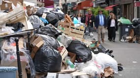 "Le droit de grève ne justifie pas tout": les Parisiens excédés par la grève des éboueurs