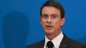 Manuel Valls en Nouvelle-Calédonie le 7 novembre 2016.