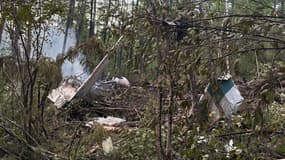 Le site du crash de l'avion de ligne Antonov AN-24 à l'extérieur de la ville de Tynda, à l'extrême est de la Russie, ce 24 juillet 2025.