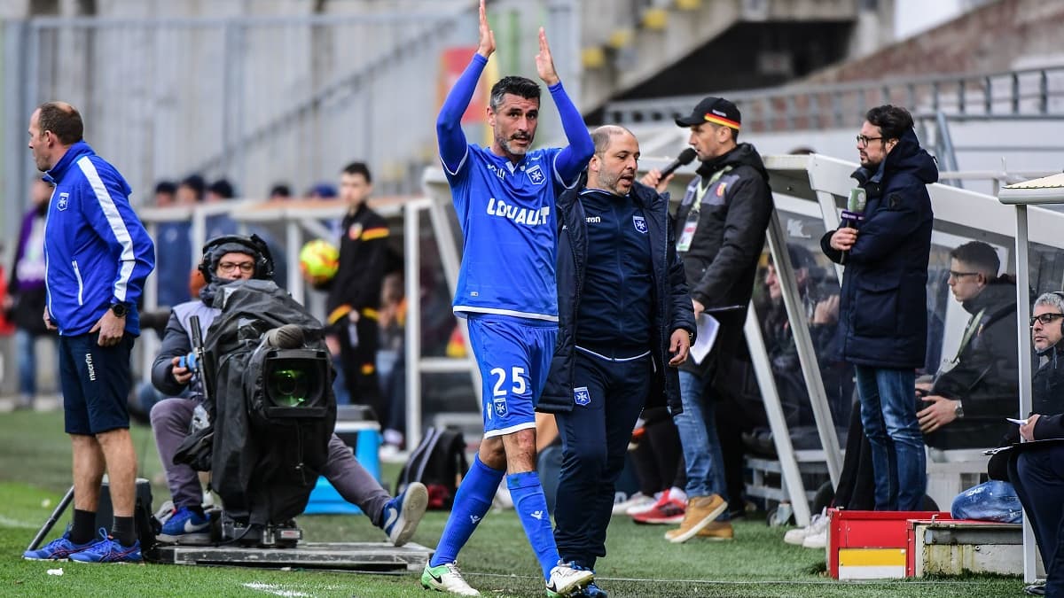 Julien Féret, un joueur qui a pris sa retraite à l'issue de la saison dernière Julien Féret, un joueur qui a pris sa retraite à l'issue de la saison dernière