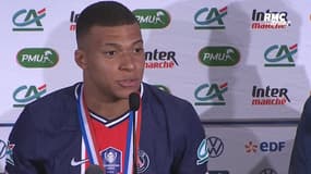 Equipe de France : "Pas beaucoup de joueurs au dessus de Benzema" se réjouit Mbappé
