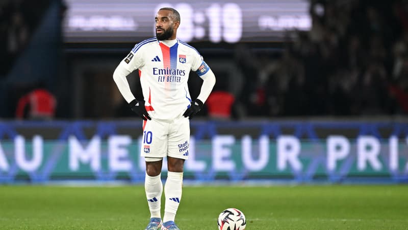 https://images.bfmtv.com/d5eF_KEzURvMpv_xcAow1H02FGU=/0x106:2048x1258/800x0/images/Alexandre-Lacazette-lors-de-PSG-OL-le-15-decembre-2024-2007098.jpg