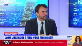 Agression au couteau dans le métro à Lyon: le maire Grégory Doucet dénonce un "incident extrêmement grave"
