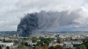 Incendie de l'usine Lubrizol à Rouen le 26 septembre 2019.