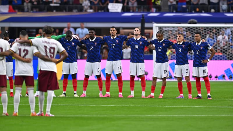 France-Espagne: les images de la minute de silence poignante pour les victimes de l'attentat de Nice