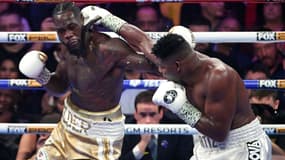 Deontay Wilder fae à Luis Ortiz