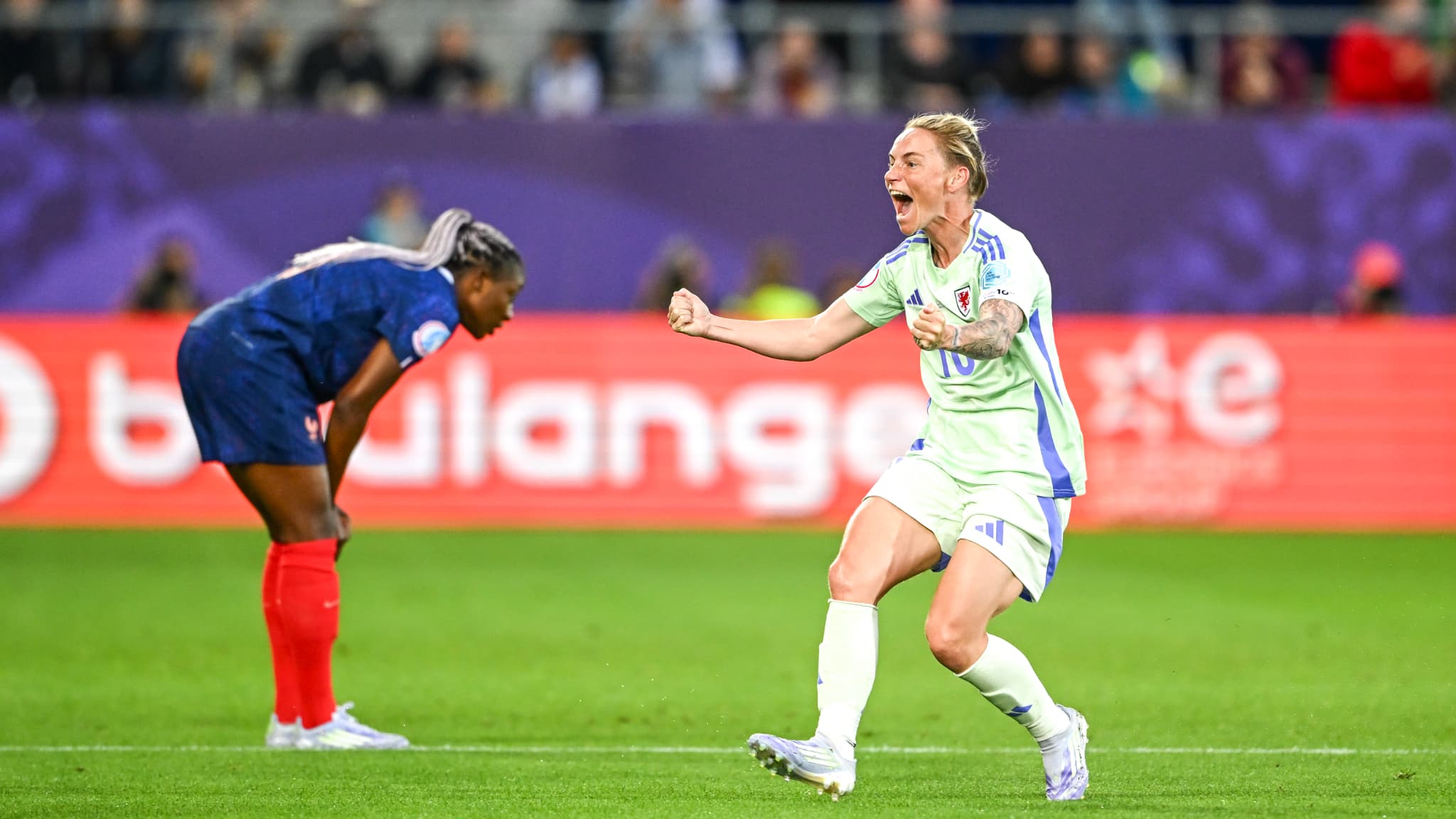 Jessica Fishlock (Pays de Galles) face à la France lors de l'Euro, le 9 juillet 2025. Jessica Fishlock (Pays de Galles) face à la France lors de l'Euro, le 9 juillet 2025.