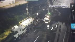Le camion renversé sur l'A7 dans l'Isère a été relevé au petit matin par les services de dépannage, le 19 mai 2022