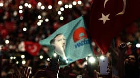 Plus de 12.000 personnes se sont réunies au zénith de Strasbourg pour accueillir le président turc Recep Tayyip Erdogan.