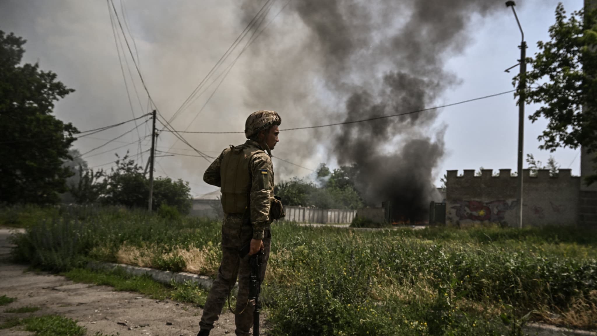 Guerre en Ukraine: 8 civils tués et 21 blessés dans un bombardement russe à Lyssytchansk