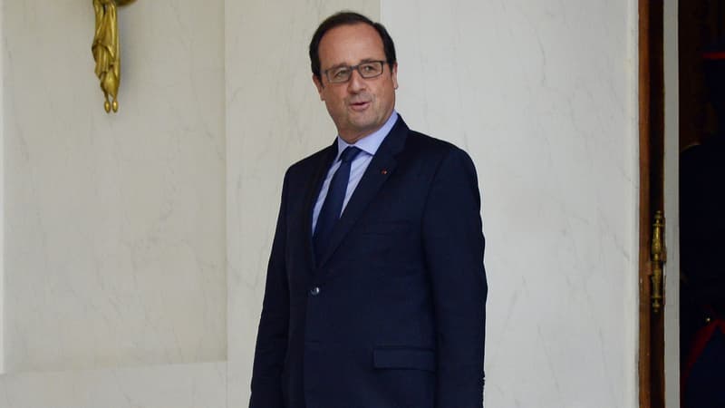 François Hollande à la sortie du Conseil de ministres jeudi 20 novembre.