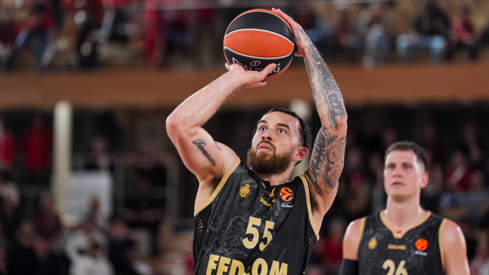 Mike James avec Monaco