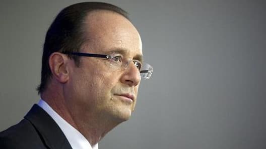 François Hollande face à la baisse du déficit
