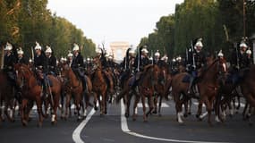 Tous les ans, les 500 chevaux de la Garde républicaine ouvrent le défilé militaire du 14 juillet.