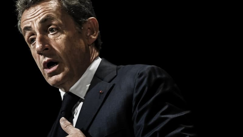Nicolas Sarkozy veut réduire les allocations chômage dans le temps pour faire des économies en raison du déficit abyssal de l'Unedic.