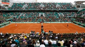 Roland Garros a un besoin vital de s'agrandir, selon la Fédération française de tennis.