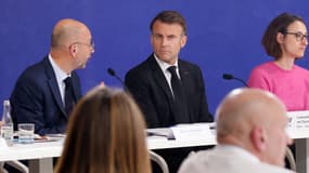 Thierry Beaudet aux côtés d'Emmanuel Macron, le 26 avril 2024