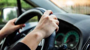 L'âge pour décrocher son permis de conduire a été abaissé à 17 ans depuis le 1er janvier 2024.