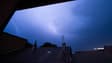 Des éclairs lors d'orage à Cours, dans le Rhône, ce dimanche 28 juin 2026. 