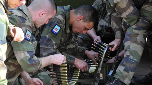 Mali : 1 400 soldats français engagés, des combats en cours