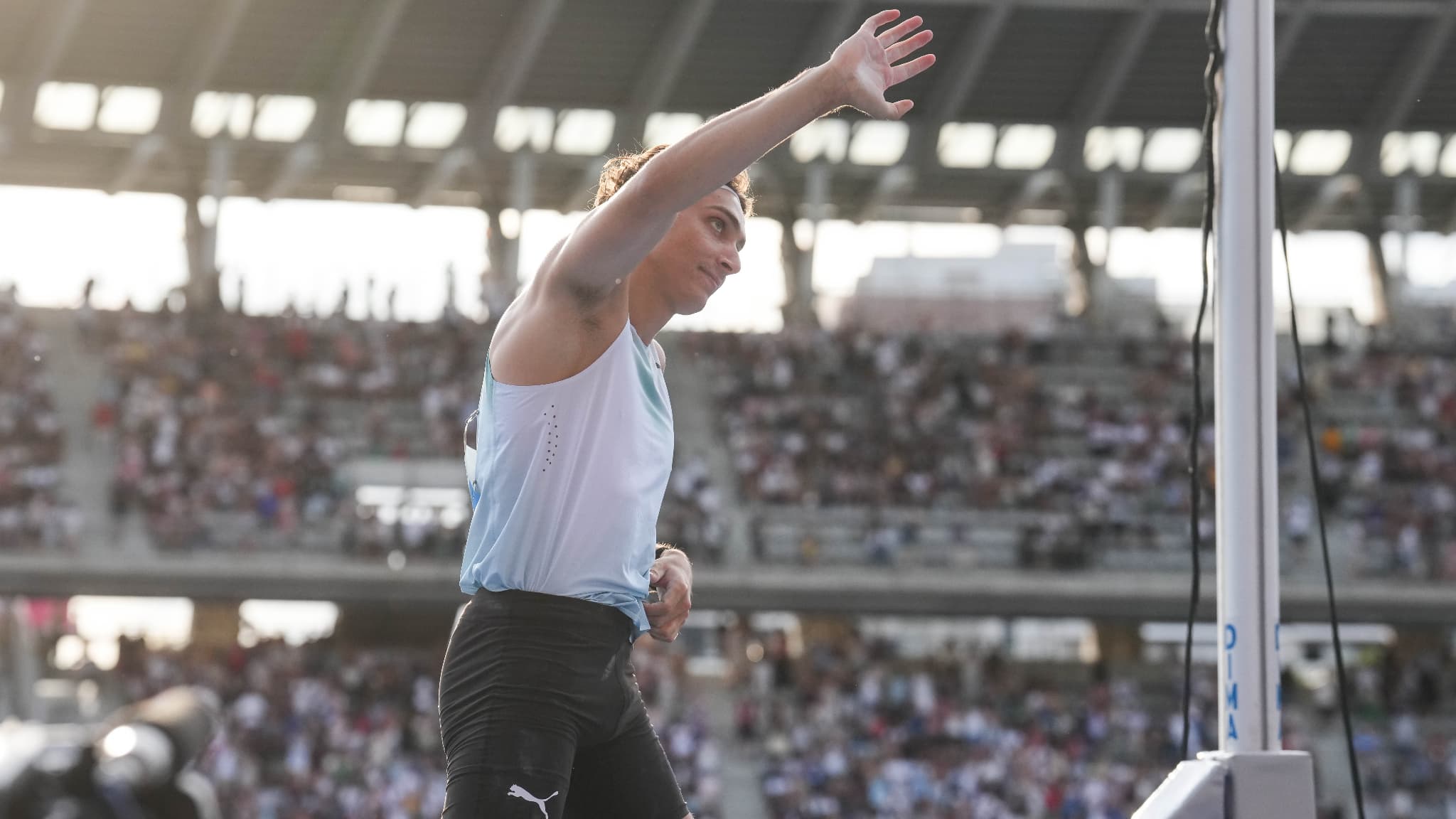 Pas de record du monde pour Duplantis, Noah Lyles battu, records de France pour Anaïs Bourgoin et Agathe Guillemot : ce qu’il faut retenir du Meeting de Paris