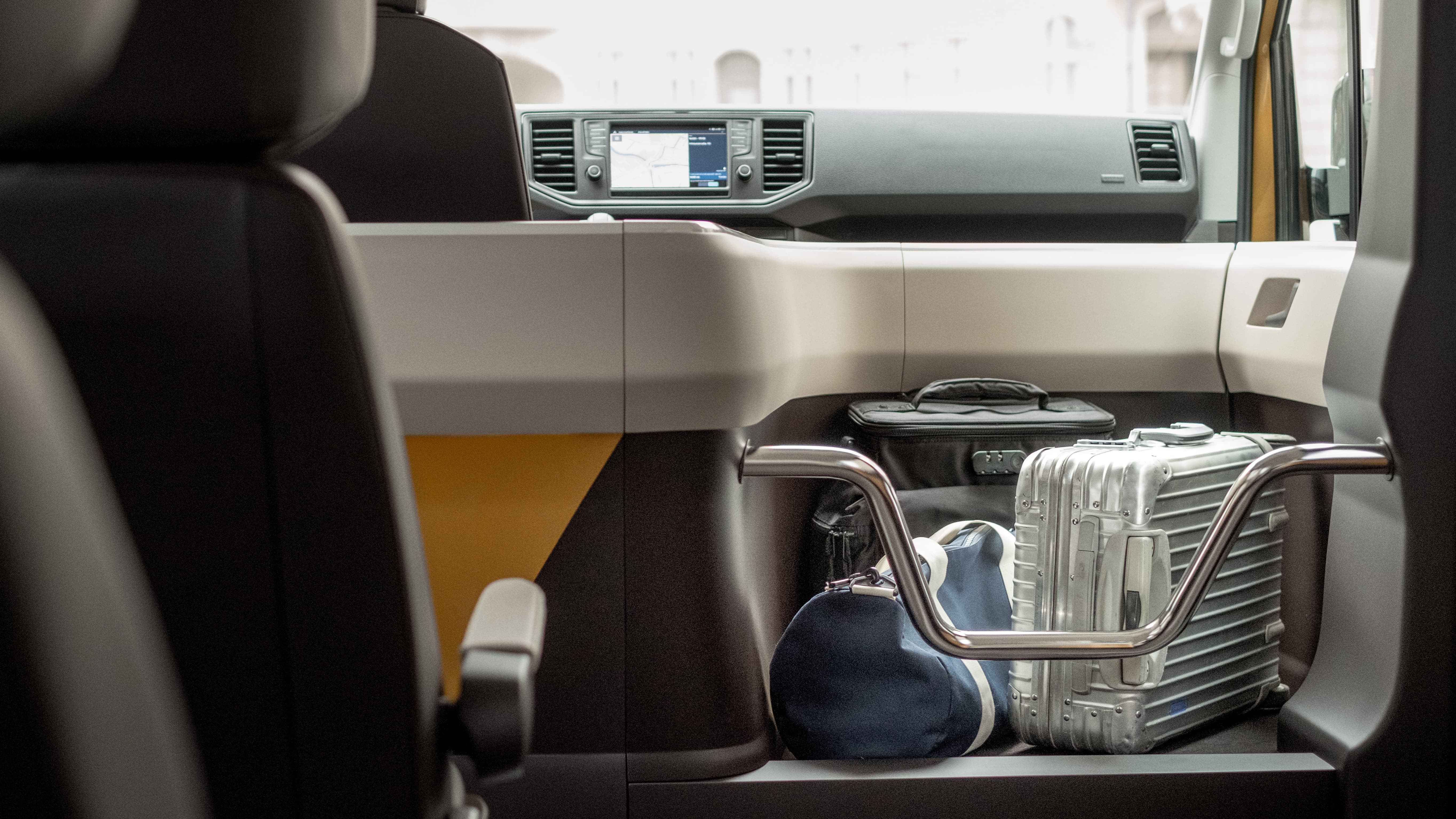 Un espace est réservé pour les bagages. Un espace est réservé pour les bagages.