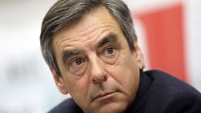 François Fillon est revenu ce jeudi sur la possibilité de déchoir de leur nationalité les binationaux condamnés pour actes de terrorisme. Une mesure qu'il a qualifié de "réforme bancale" - Jeudi 7 janvier 2016