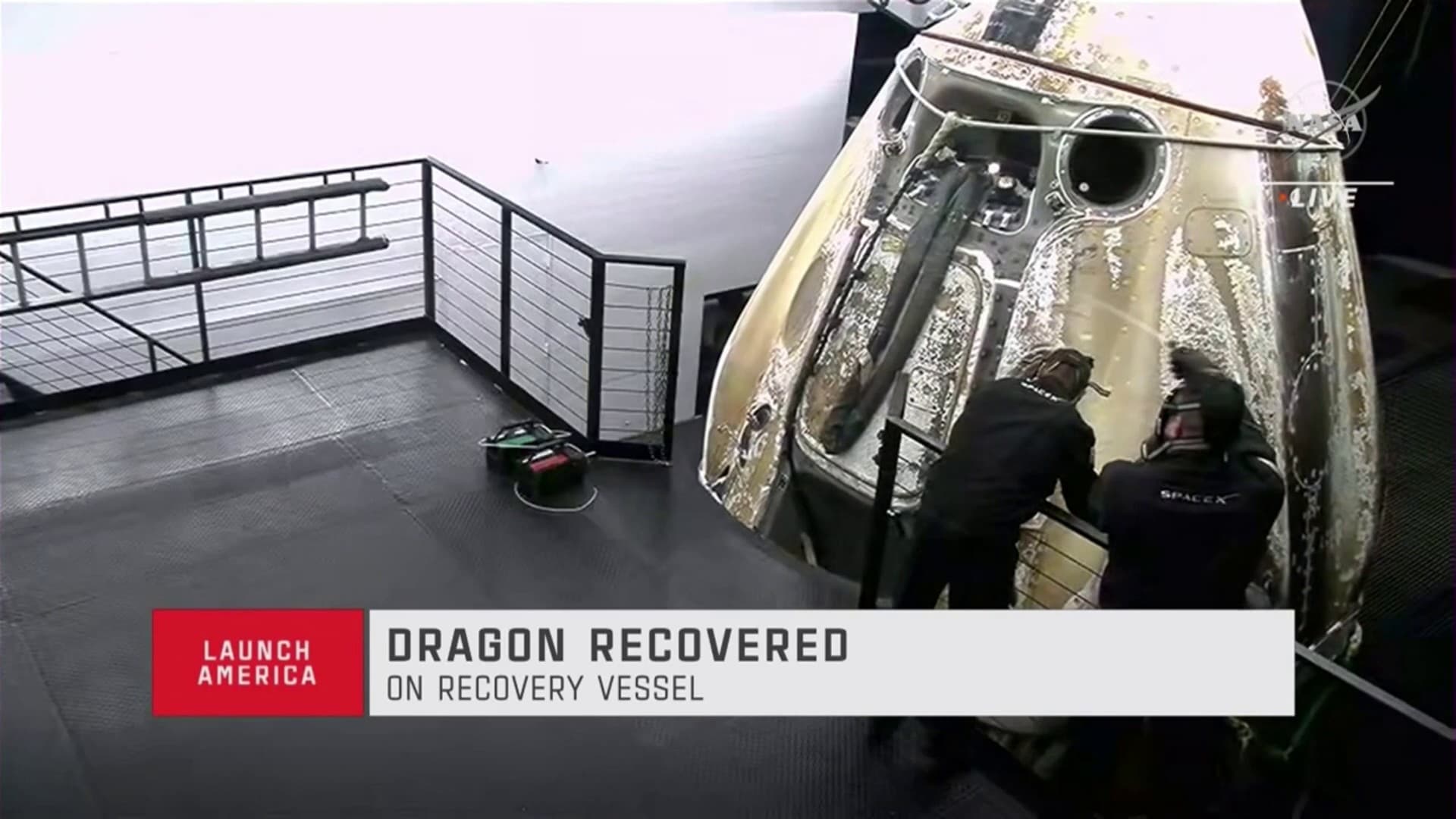 La capsule Crew Dragon après son amerrisage