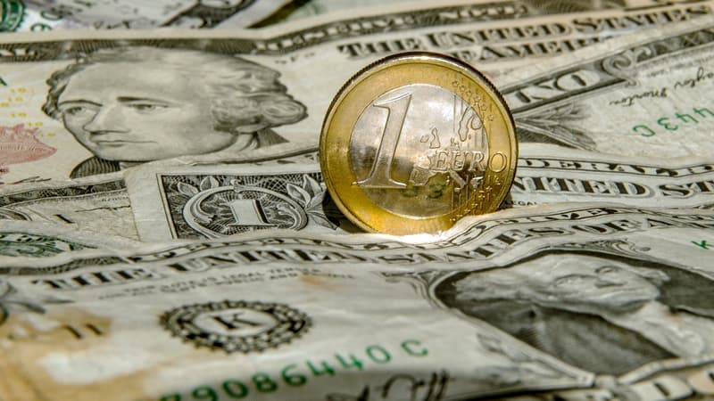 L'euro approche le seuil des 1,20 dollar