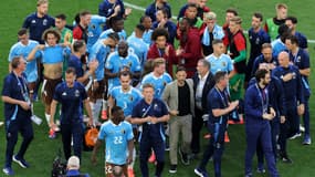 Les joueurs belges après le coup de sifflet final contre l'Ukraine, le 26 juin 2024.