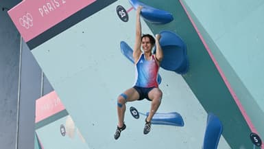 Oriane Bertone lors de la demi-finale de l'epreuve du bloc, en escalade, aux JO de Paris (le 06/08/2024)