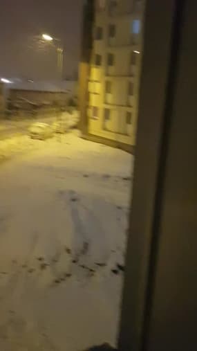 Chute de neige à Portes-lès-Valence (Drôme) - Témoins BFMTV